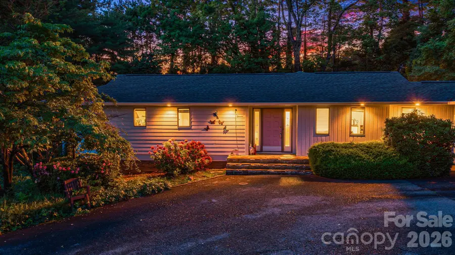11 Beaumont Drive, Hendersonville, NC 28739 - #3