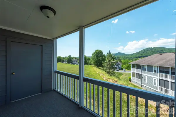 4805 Breakers Lane, Asheville, NC 28806