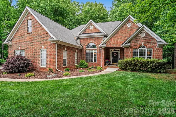 10501 Olde Irongate Lane, Mint Hill, NC 28227