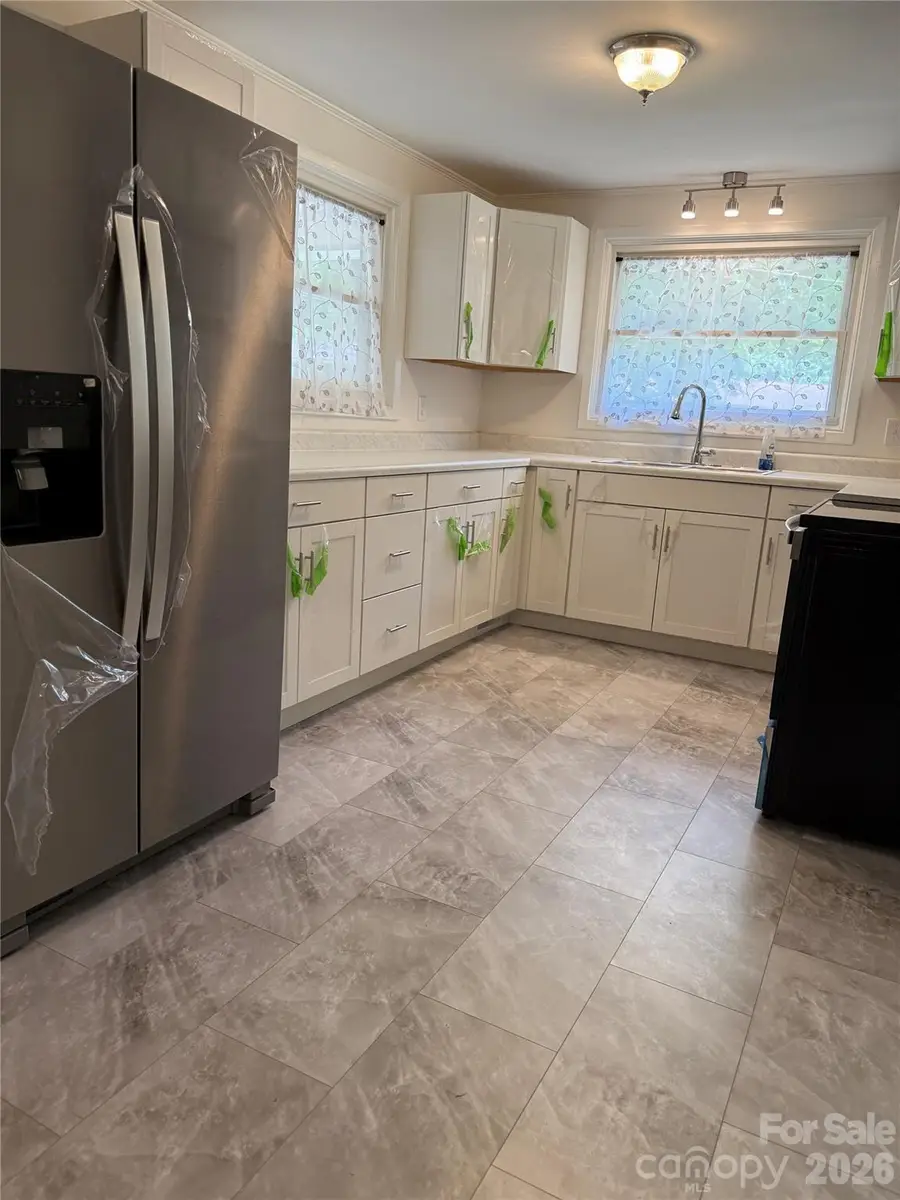 2012 N Deal Avenue, Newton, NC 28658 - #2