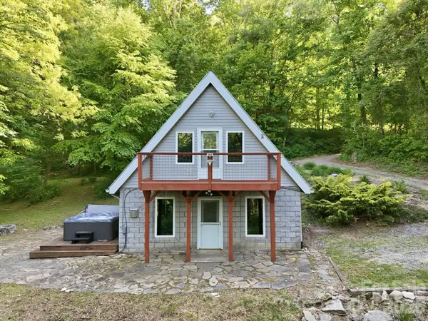 98 Sparkling Springs Road, Fairview, NC 28730