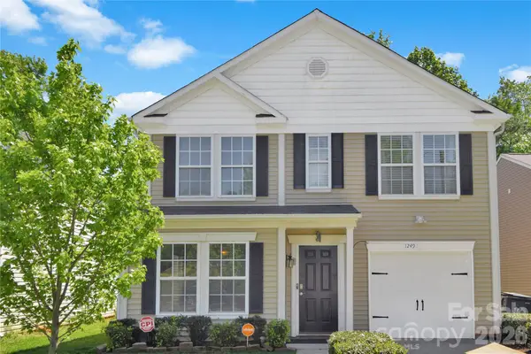 1249 Allegiance Drive, Charlotte, NC 28217