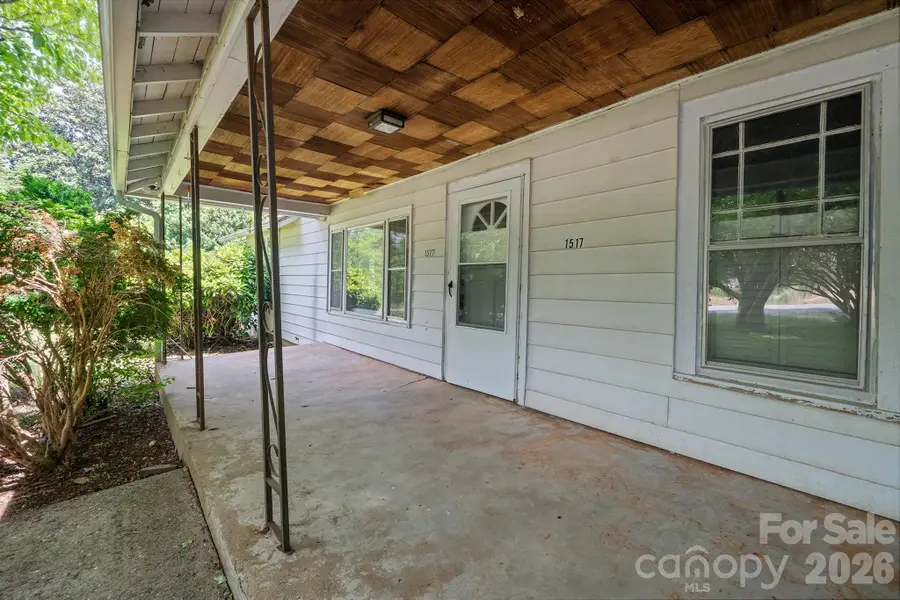 1517 E Nc 10 Highway, Newton, NC 28658 - #2