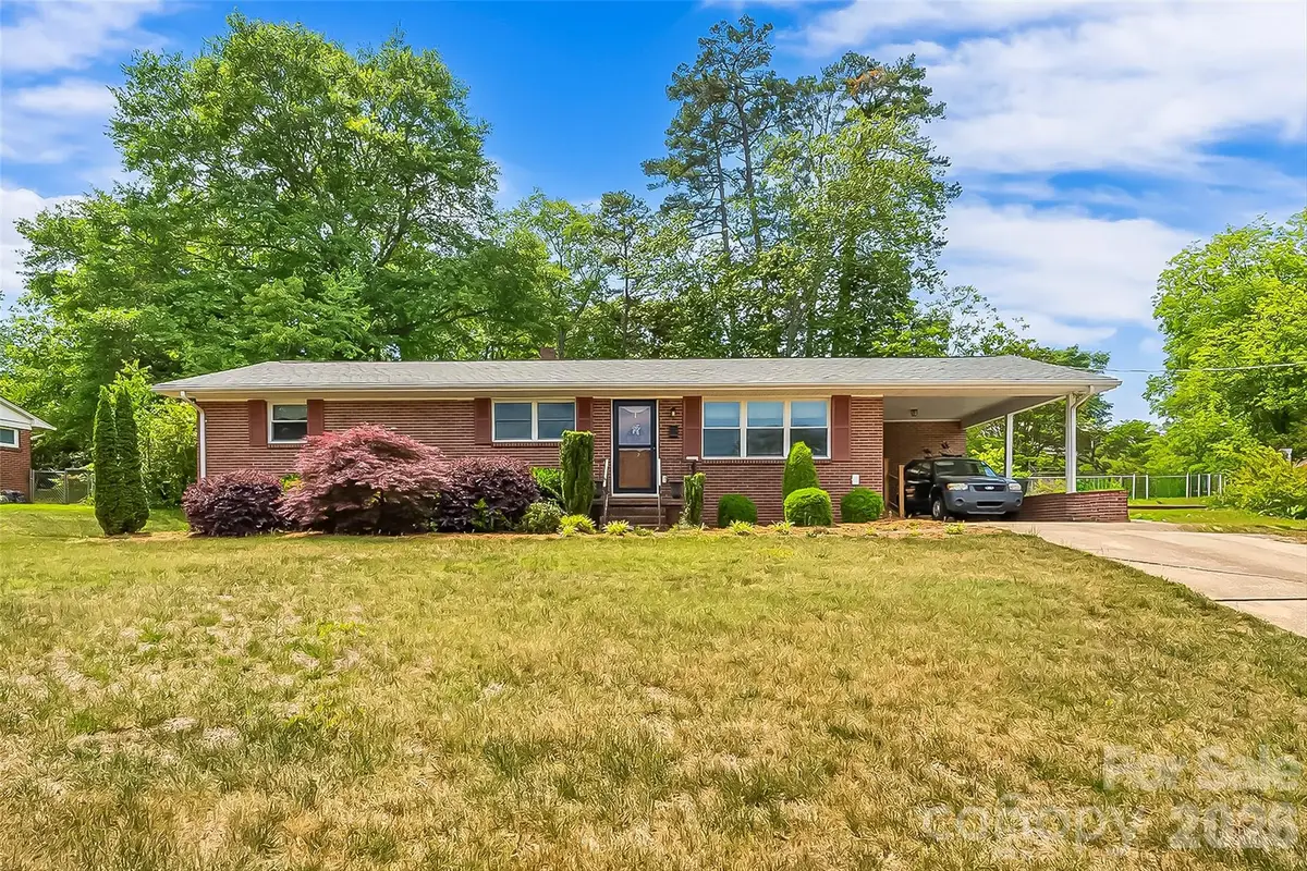 1573 11th Street Nw, Hickory, NC 28601 - #1