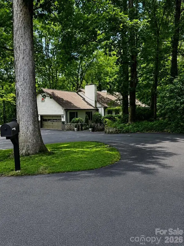 77 Oakwood Lane, Sylva, NC 28779