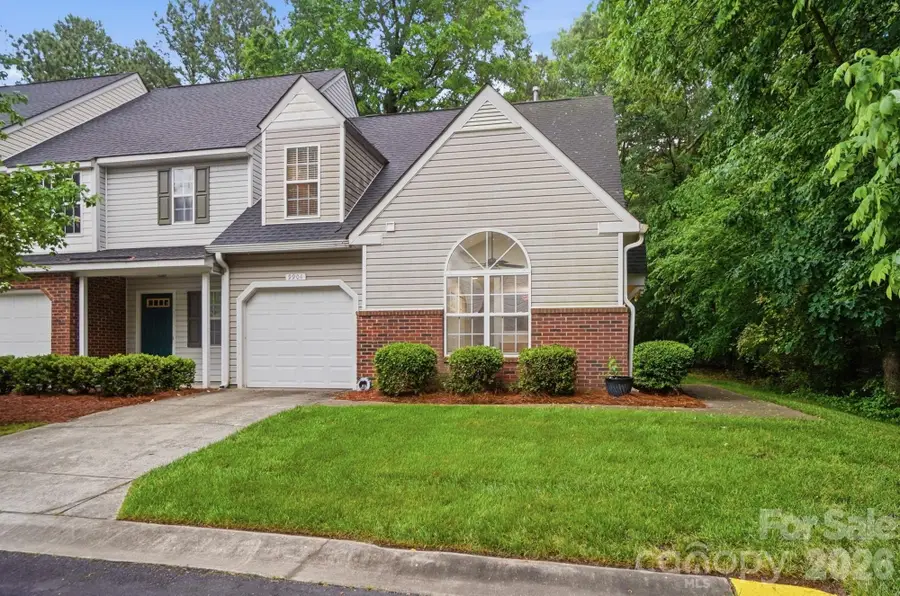 9904 Birch Knoll Court, Charlotte, NC 28213 - #2