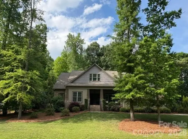 129 Buckingham Place Road, Mooresville, NC 28115
