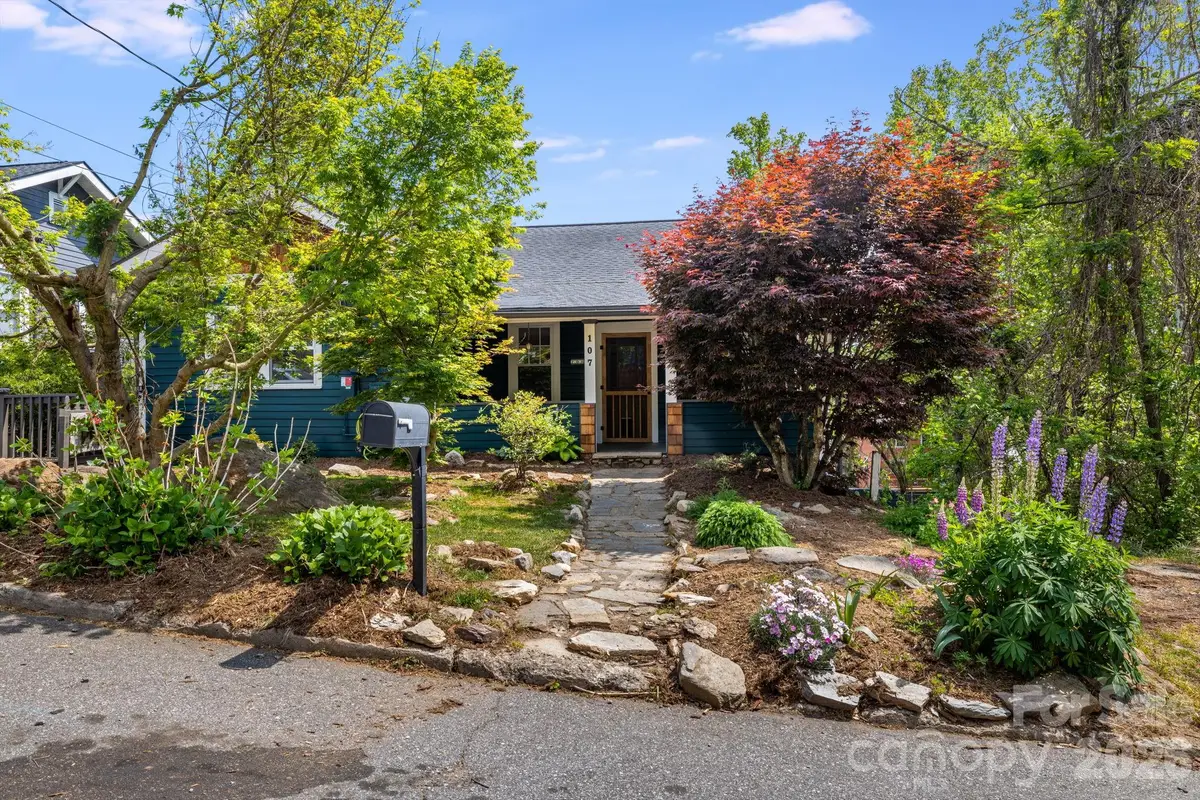 107 Courtland Avenue, Asheville, NC 28801 - #1