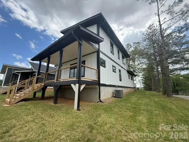 3 Locust Street, Asheville, NC 28804 - #2