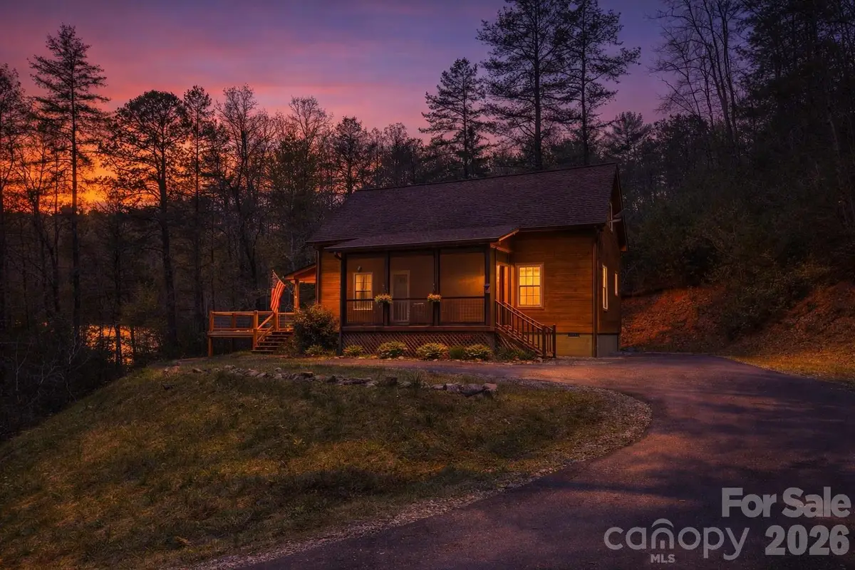 138 Hubbell Lane, Robbinsville, NC 28771 - #1