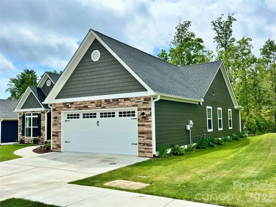 137 Marianne Drive, Hendersonville, NC 28739 - #2