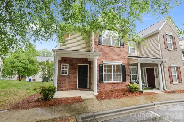 8738 Twined Creek Lane, Charlotte, NC 28227