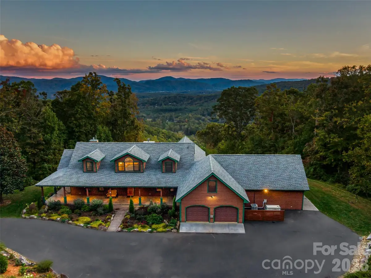 91 Great Oak Lane, Fairview, NC 28730 - #1