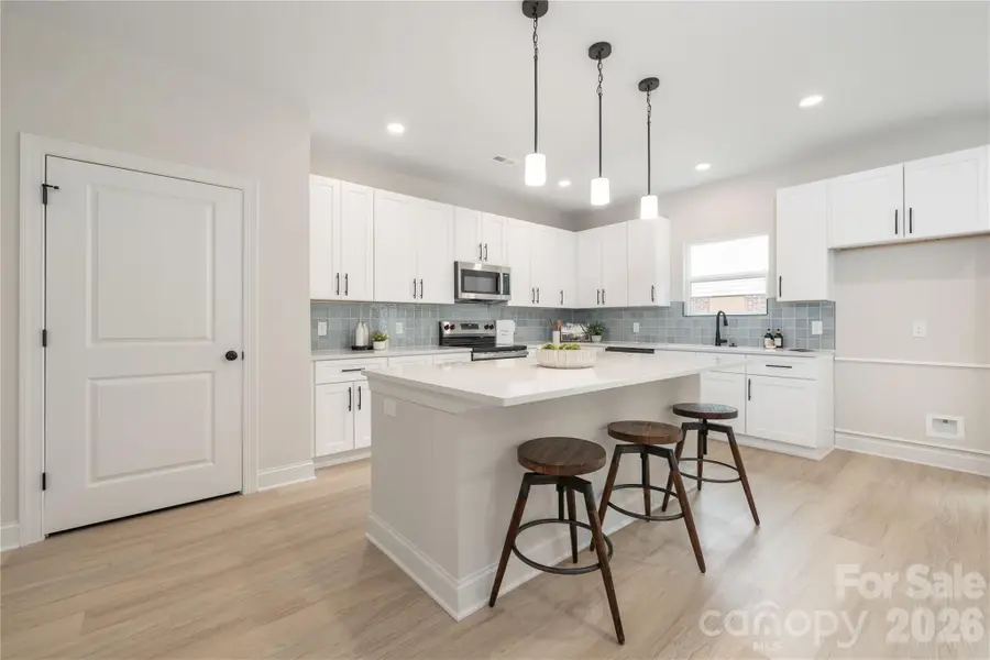 9218 Pinenoll Lane, Charlotte, NC 28215 - #2