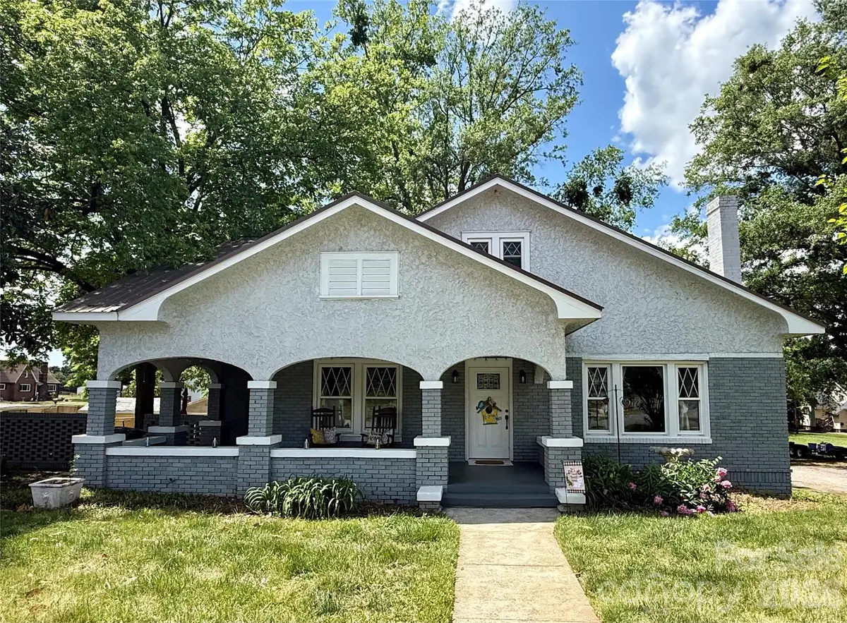 2709 N Main Avenue, Newton, NC 28658 - #1