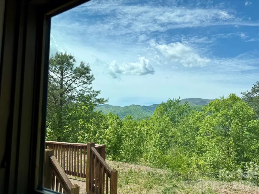 521 Duchess Drive, Sylva, NC 28779 - #2