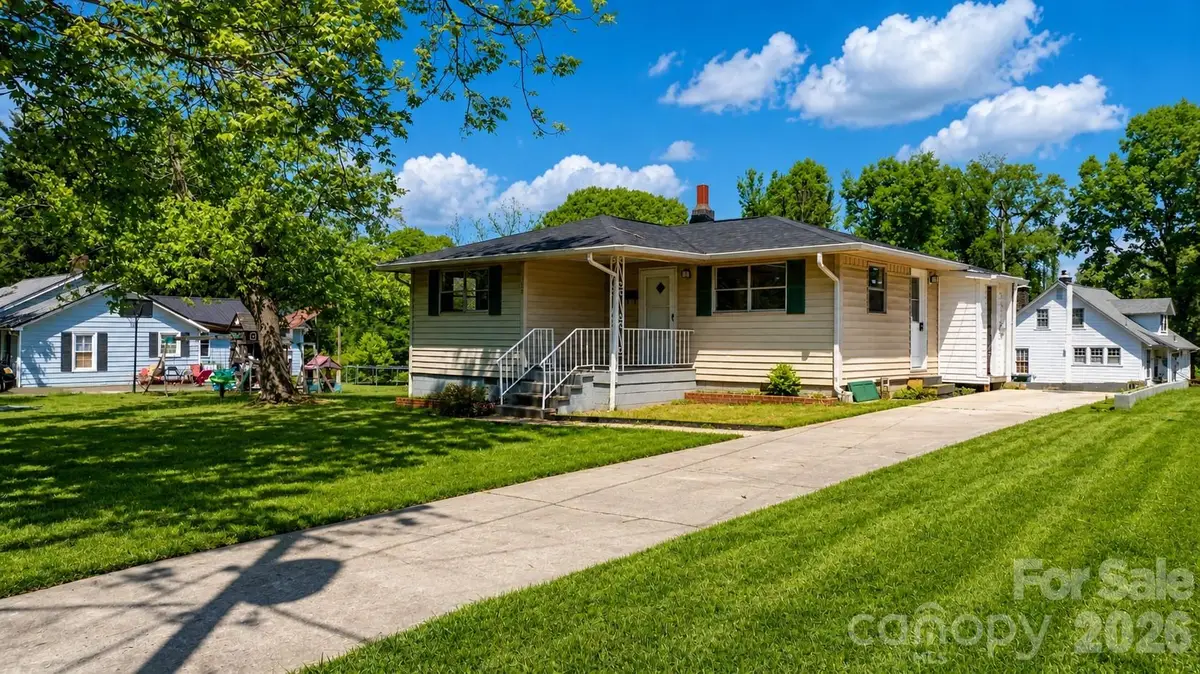 508 South Avenue Sw, Valdese, NC 28690 - #1