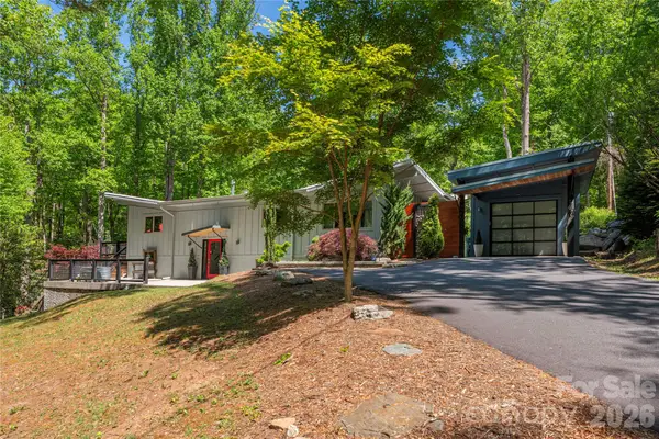 5 Crooked Tree Lane, Black Mountain, NC 28711