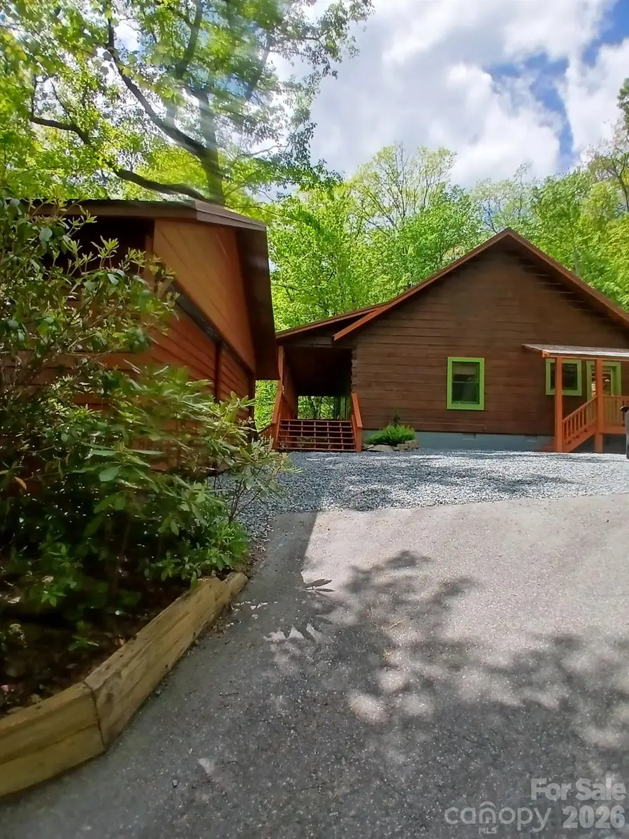 6220 Sunny Drive, Newland, NC 28657 - #2