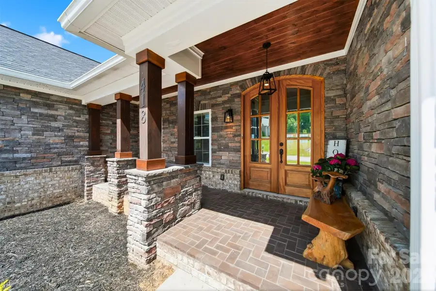 418 Huntington Woods Street Se, Lenoir, NC 28645 - #3