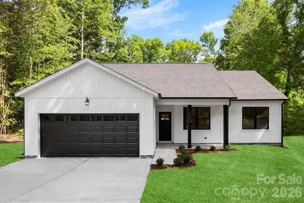 1290 Scotts Creek Road, Statesville, NC 28625