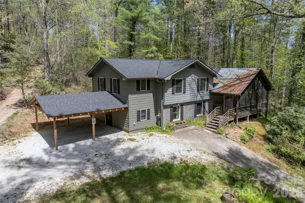 138 Stillwagon Lane, Cedar Mountain, NC 28718