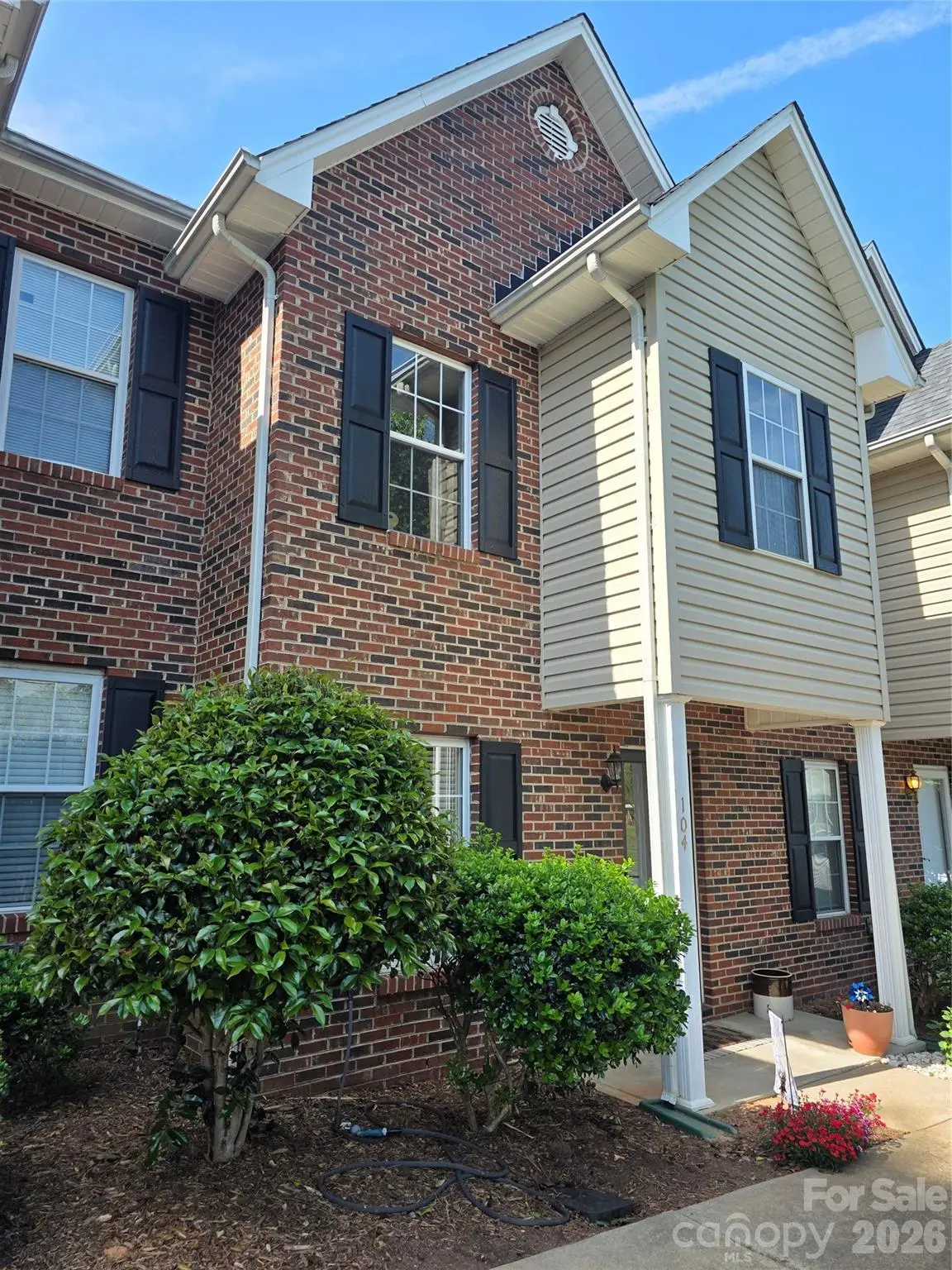 2240 15th Avenue Ne #104, Hickory, NC 28601 - #1