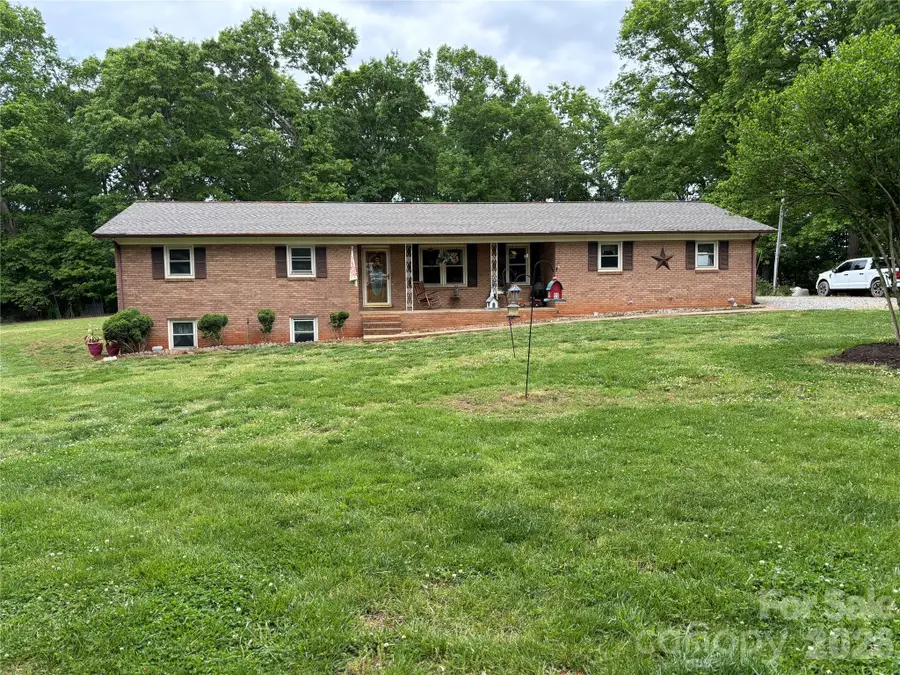 74 Miranda Drive, Taylorsville, NC 28681 - #2