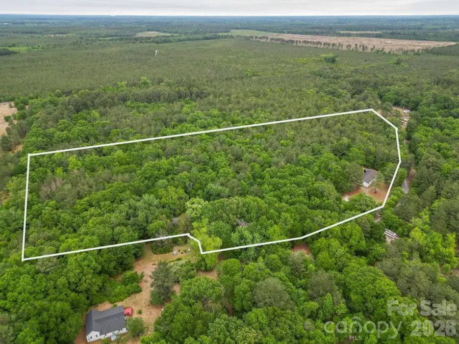 3133 Magnolia Road, Bennettsville, SC 29512 - #3