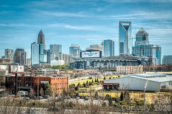 1101 W 1st Street #211, Charlotte, NC 28202