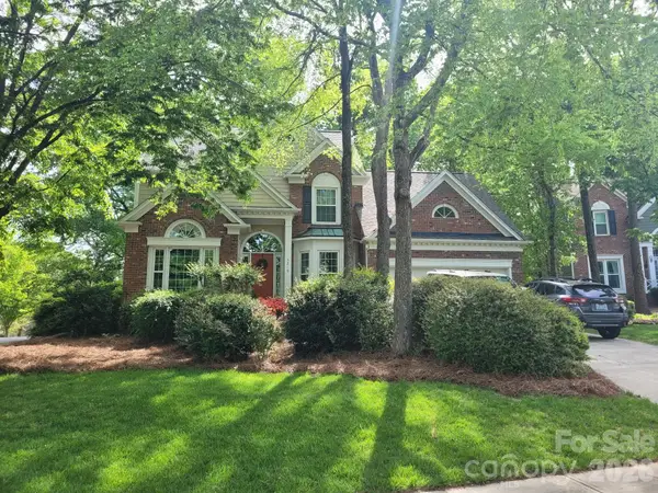 6210 Maple Cove Lane, Charlotte, NC 28269