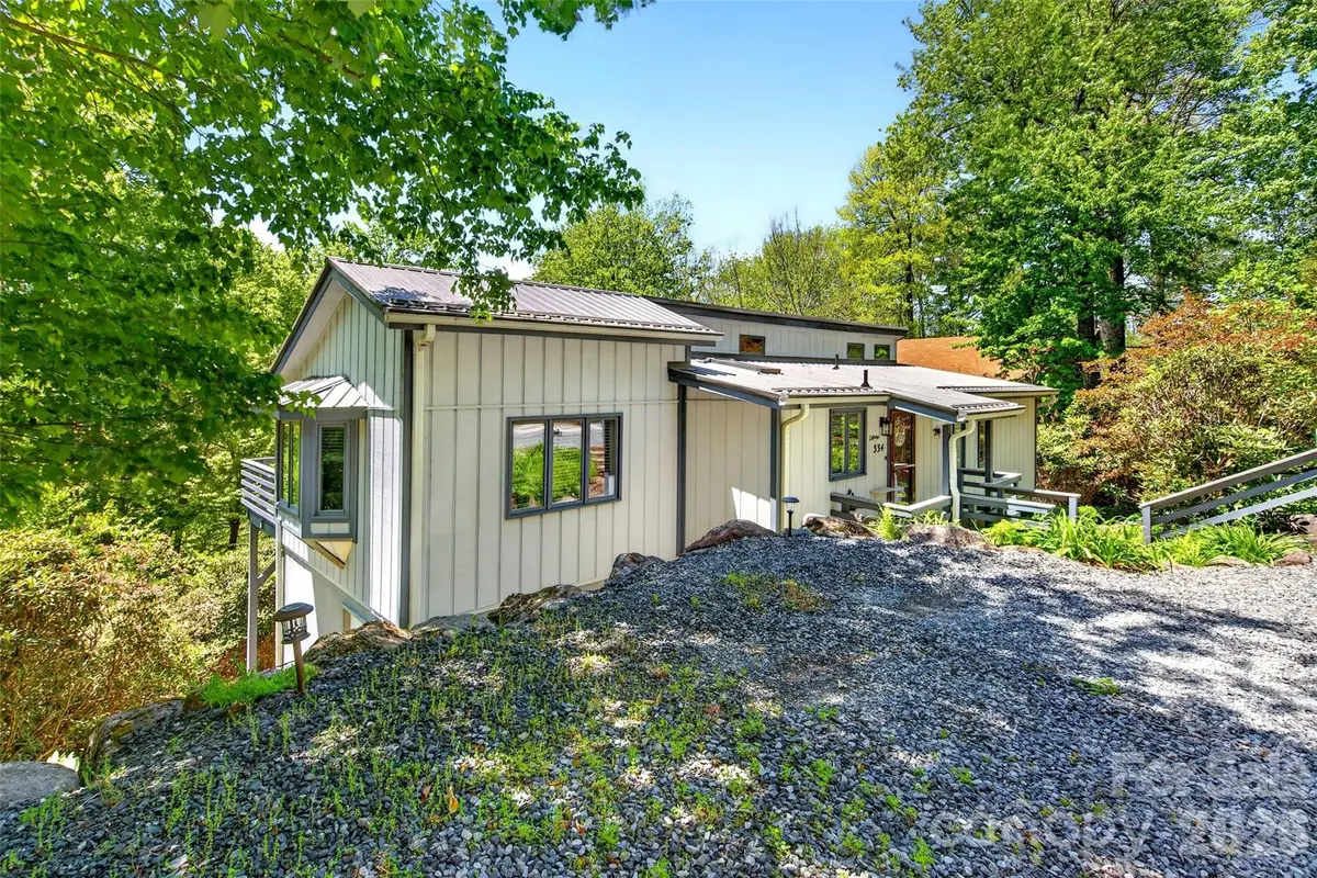 334 Harbor Lake Road, Newland, NC 28657 - #1