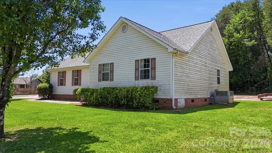 411 Patio Road, Easley, SC 29642 - #3