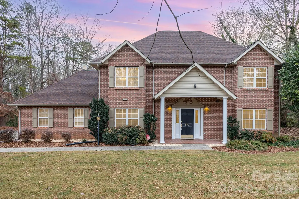 570 29th Avenue Drive Nw, Hickory, NC 28601 - #1