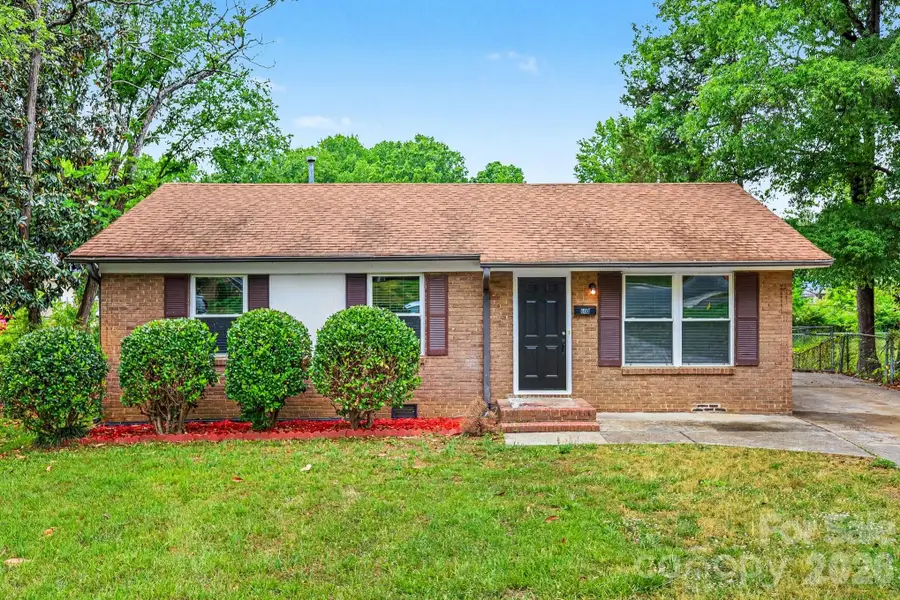 603 Dobson Drive, Charlotte, NC 28213 - #2