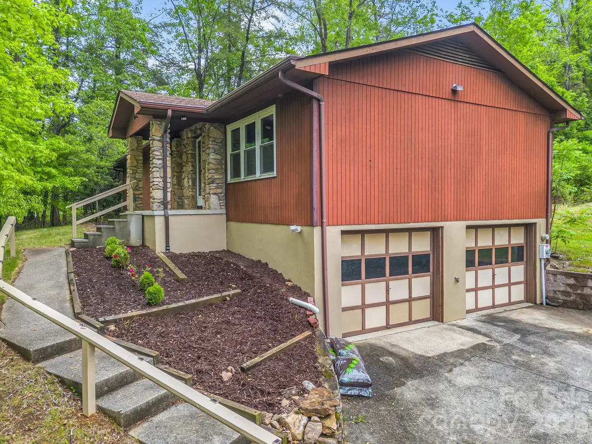 11 Deer Run Drive, Asheville, NC 28803 - #1