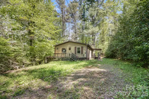 101 Serenity Lane, Clyde, NC 28721