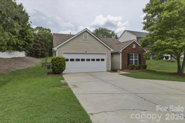 6111 Gatesville Lane, Charlotte, NC 28270