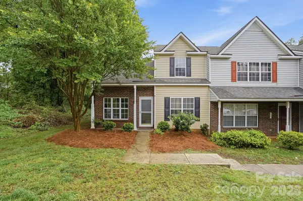 7621 Petrea Lane, Charlotte, NC 28227
