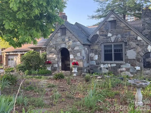115 Oakland Road, Asheville, NC 28801