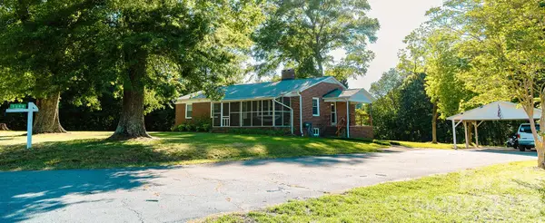 1399 Ruby Spencer Street, Newton, NC 28658