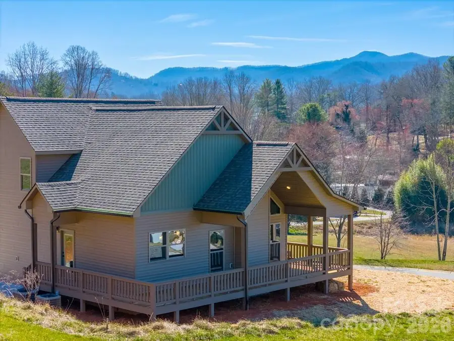 50 Fairview Street, Franklin, NC 28734 - #3