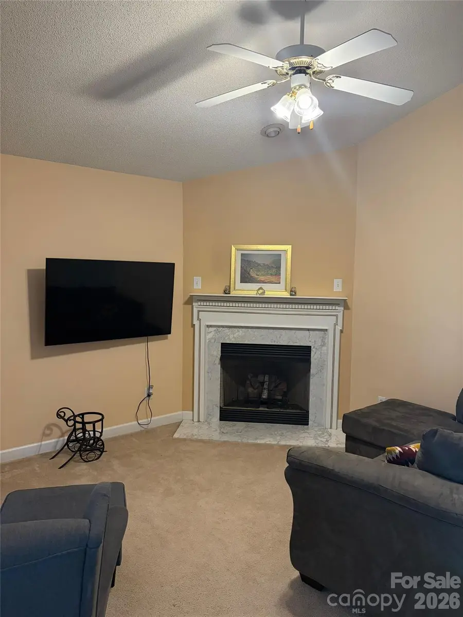 8019 Shiny Meadow Lane, Charlotte, NC 28215 - #2