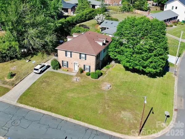 1301 Bywood Lane, Charlotte, NC 28209