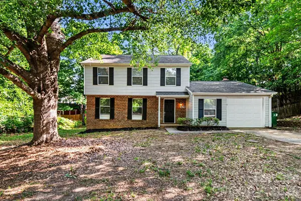 409 Vista Grande Circle, Charlotte, NC 28226