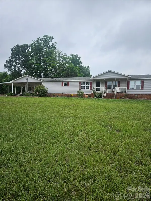 32049 Kendalls Church Road, New London, NC 28127