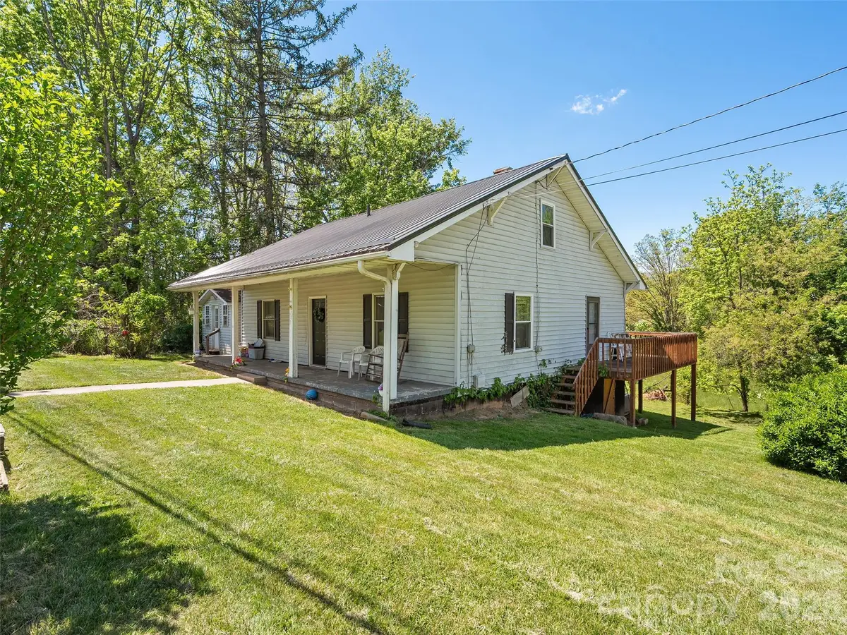 1121 N Canton Road, Canton, NC 28716 - #1