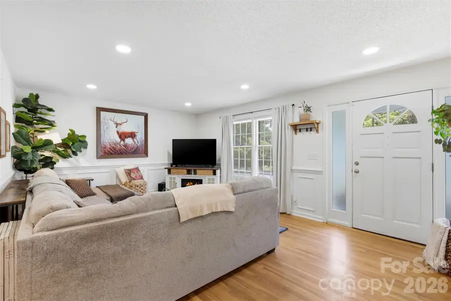 6607 Elmwood Circle, Charlotte, NC 28214 - #2