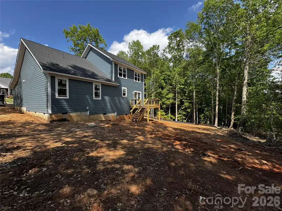 3821 54th Avenue Ne, Hickory, NC 28601 - #3