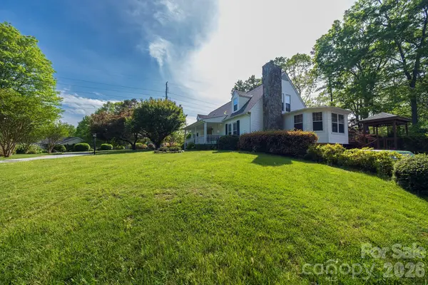 132 Serenity Circle, Hendersonville, NC 28792